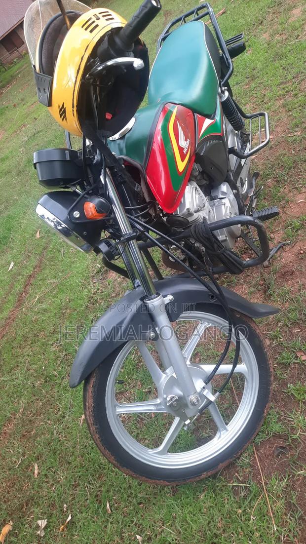 Honda CB 2019 Red - thumbnail 2