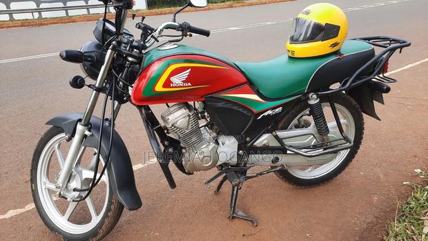 Honda CB 2019 Red