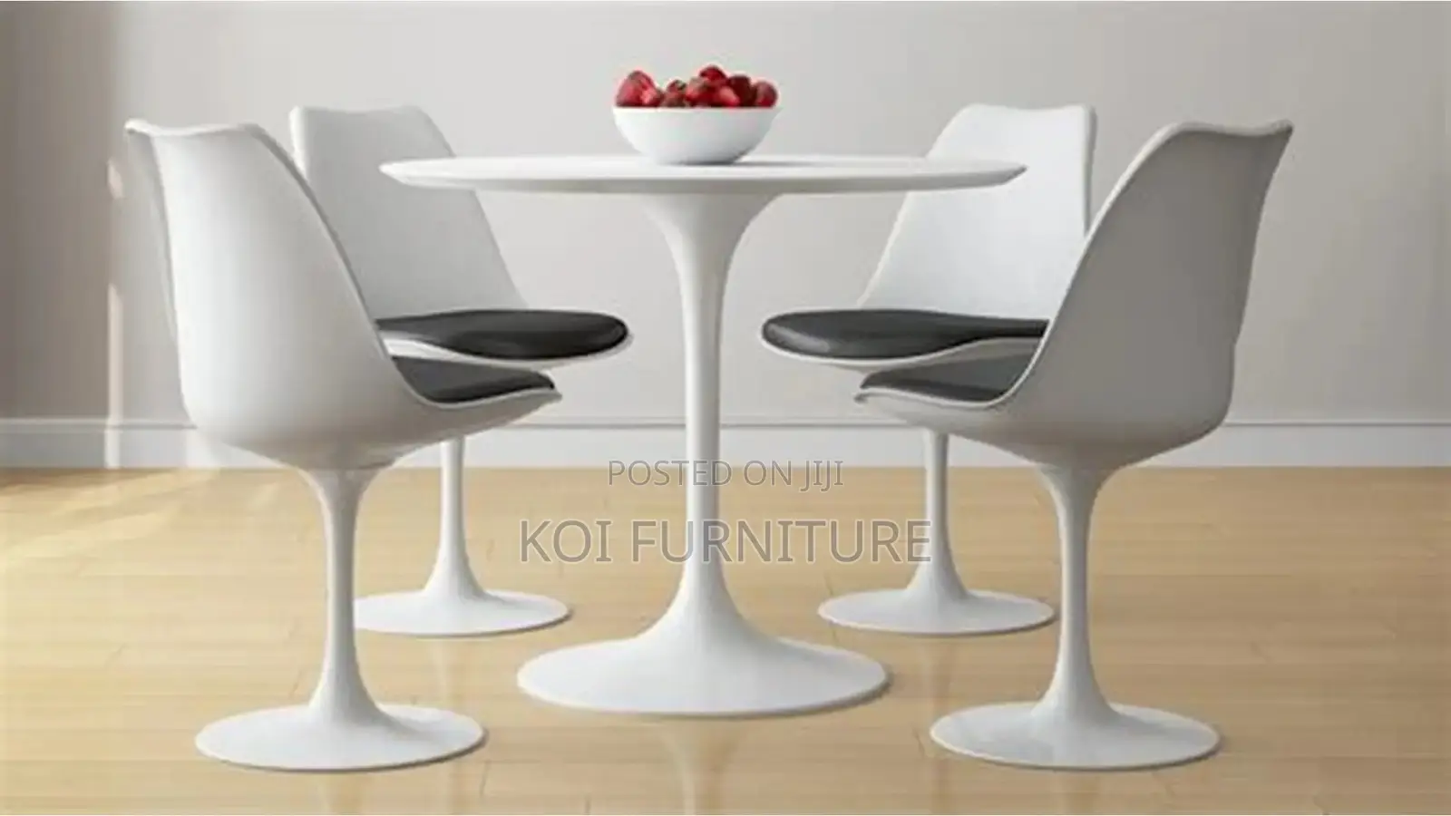 Coffee Table; Round Tulip Dining Marble Coffee Table
