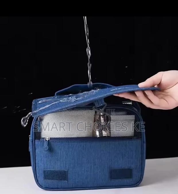 Portable Cosmetic Makeup Toiletry Bags With Hooks - thumbnail 5
