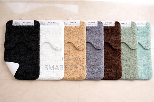 2pcs Ultra-Soft Plush Bath Mat Set
•Rubber Bottom - thumbnail 6