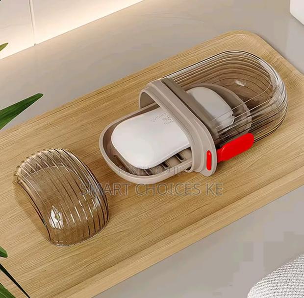 Portable Travel Soap Holders
With Soap Case.
