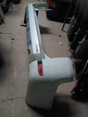 Mitsubishi Delica D5 Rear Bumper (3pcs)