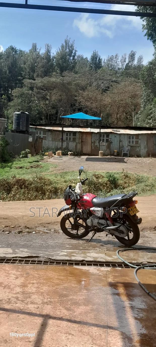 Bajaj Boxer 2021 Red