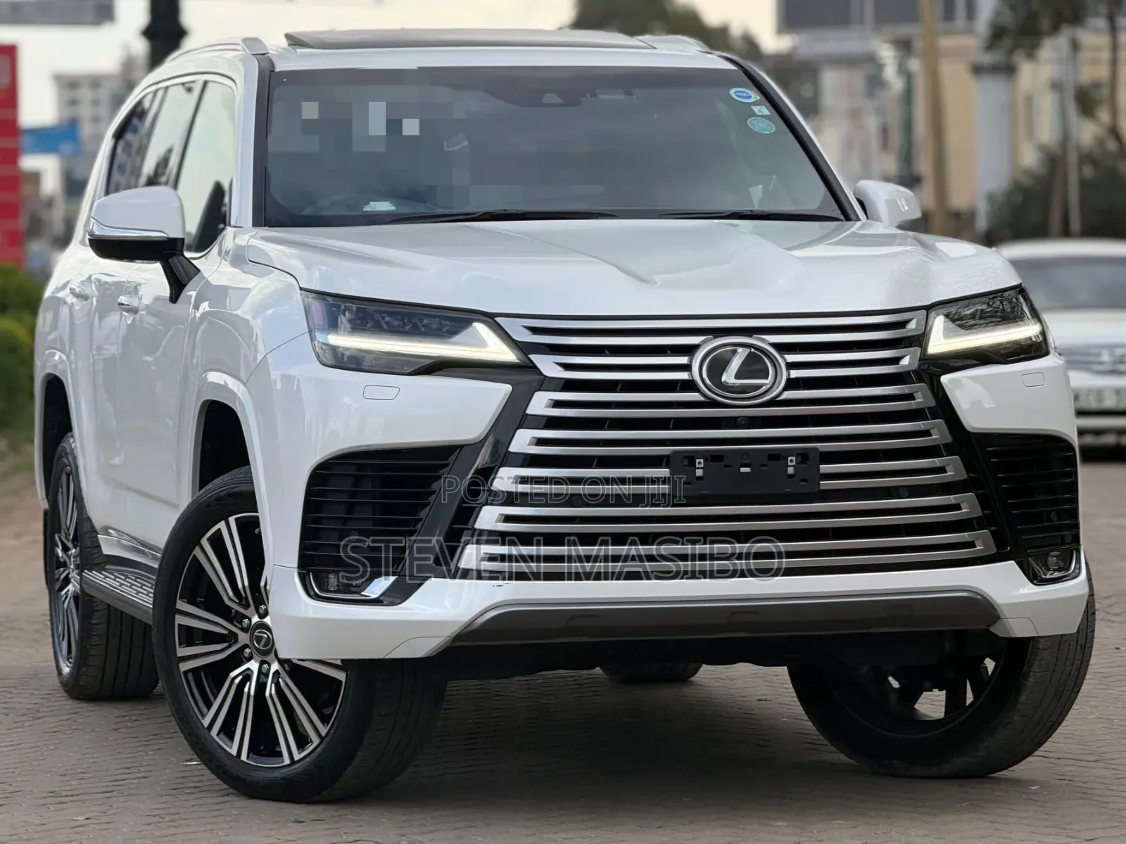 Lexus LX 600 2022 White