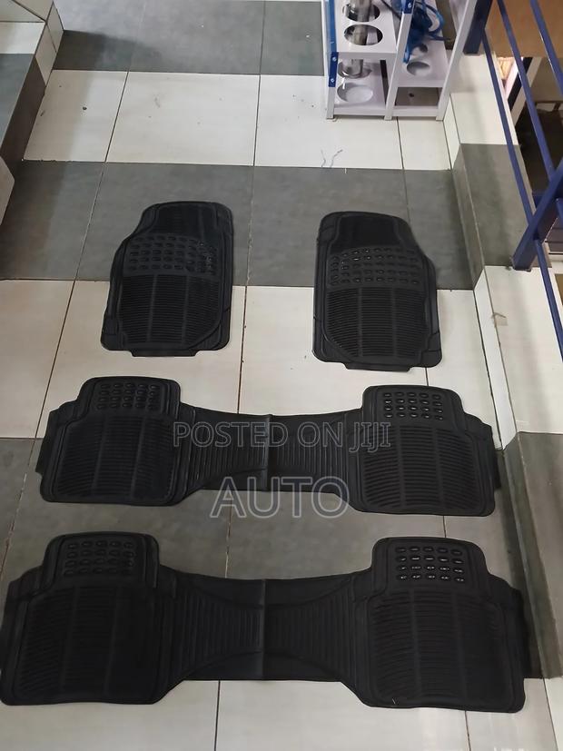7 Seater Car Floor Mats – Heavy Duty Full Set Mats