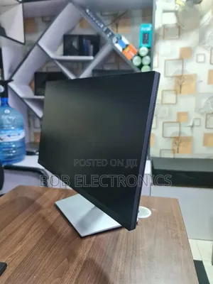 Edge to Edge 22inch Monitor