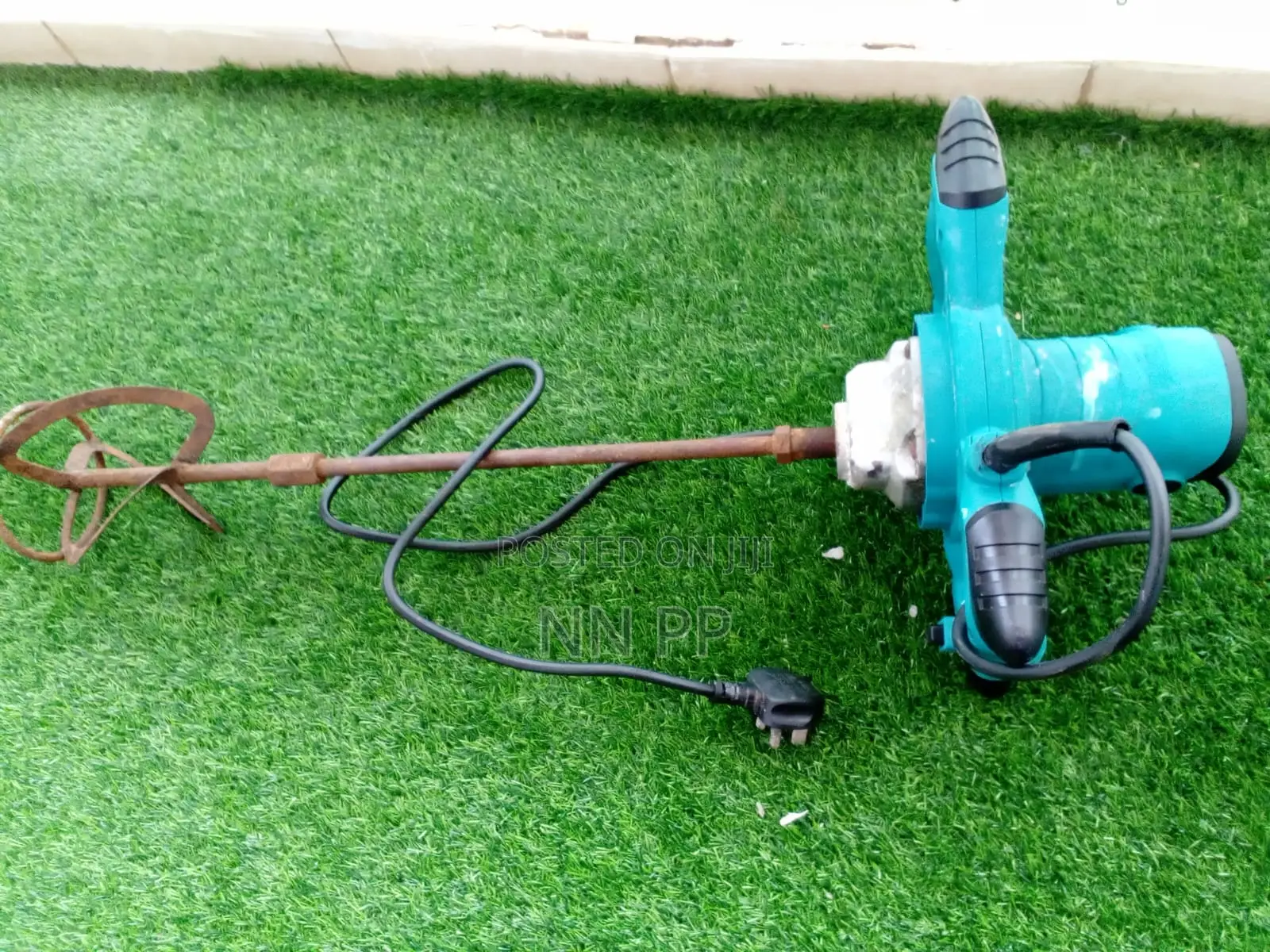 Makita Electric Paint Mixer (Used)
