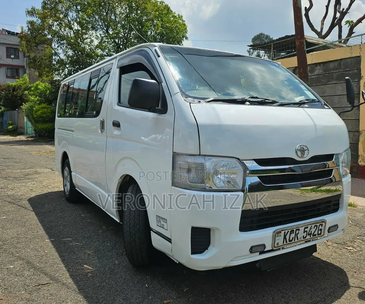Toyota HiAce 2011 White
