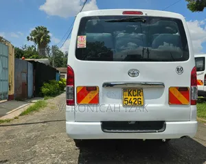 Toyota HiAce 2011 White