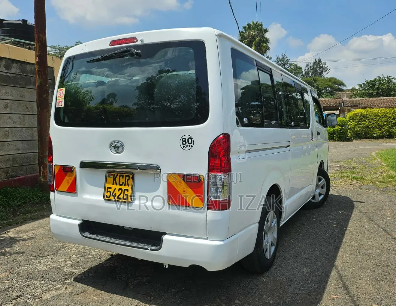 Toyota HiAce 2011 White