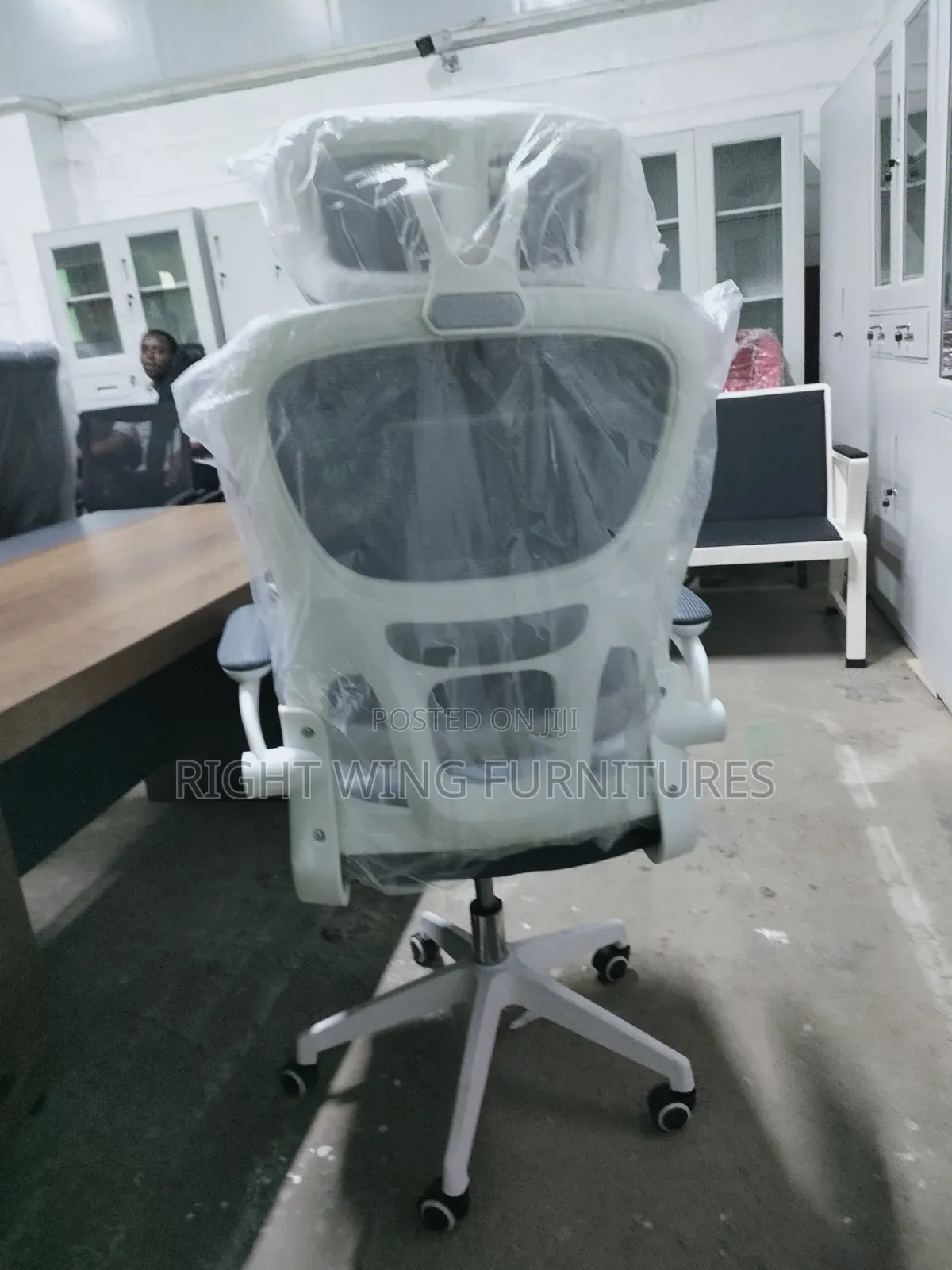 Executive Office Chair With Headrest