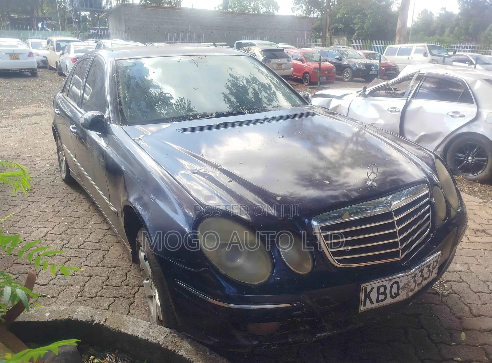 Mercedes-Benz E320 2004 Blue