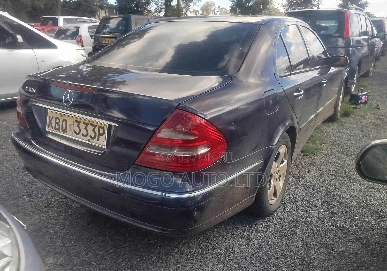 Mercedes-Benz E320 2004 Blue