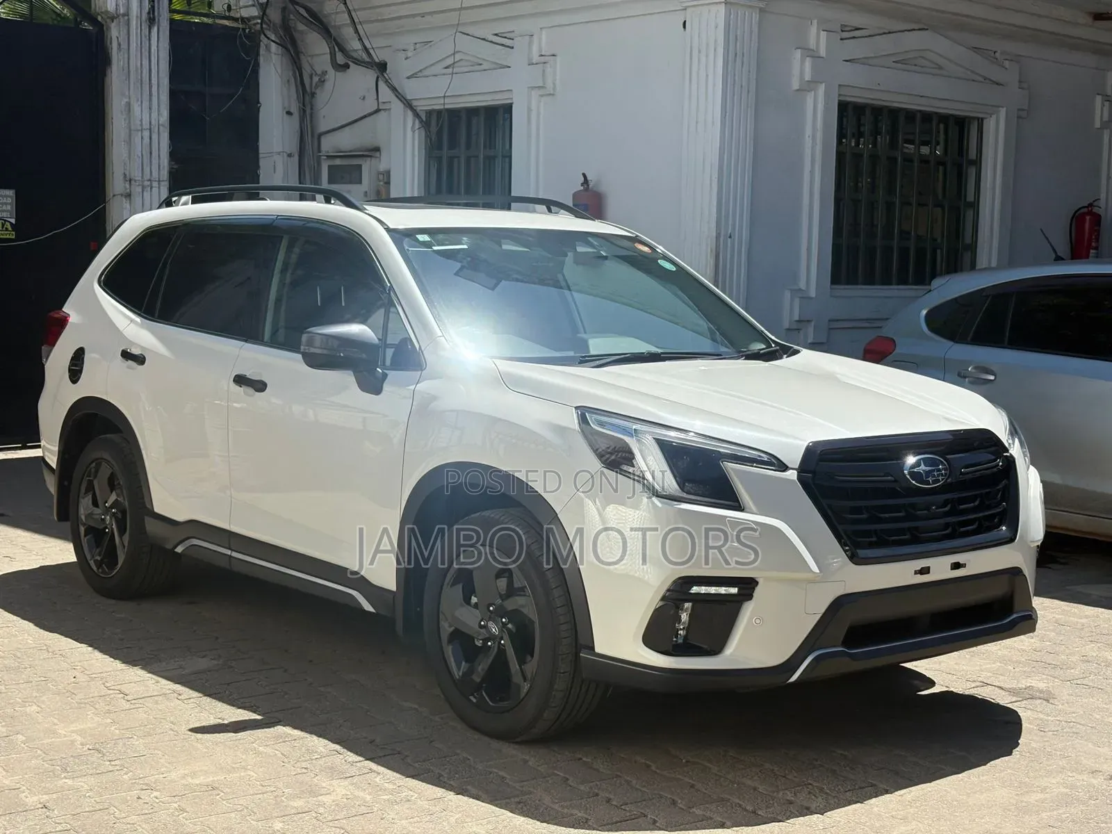 Subaru Forester Premium 2022 White