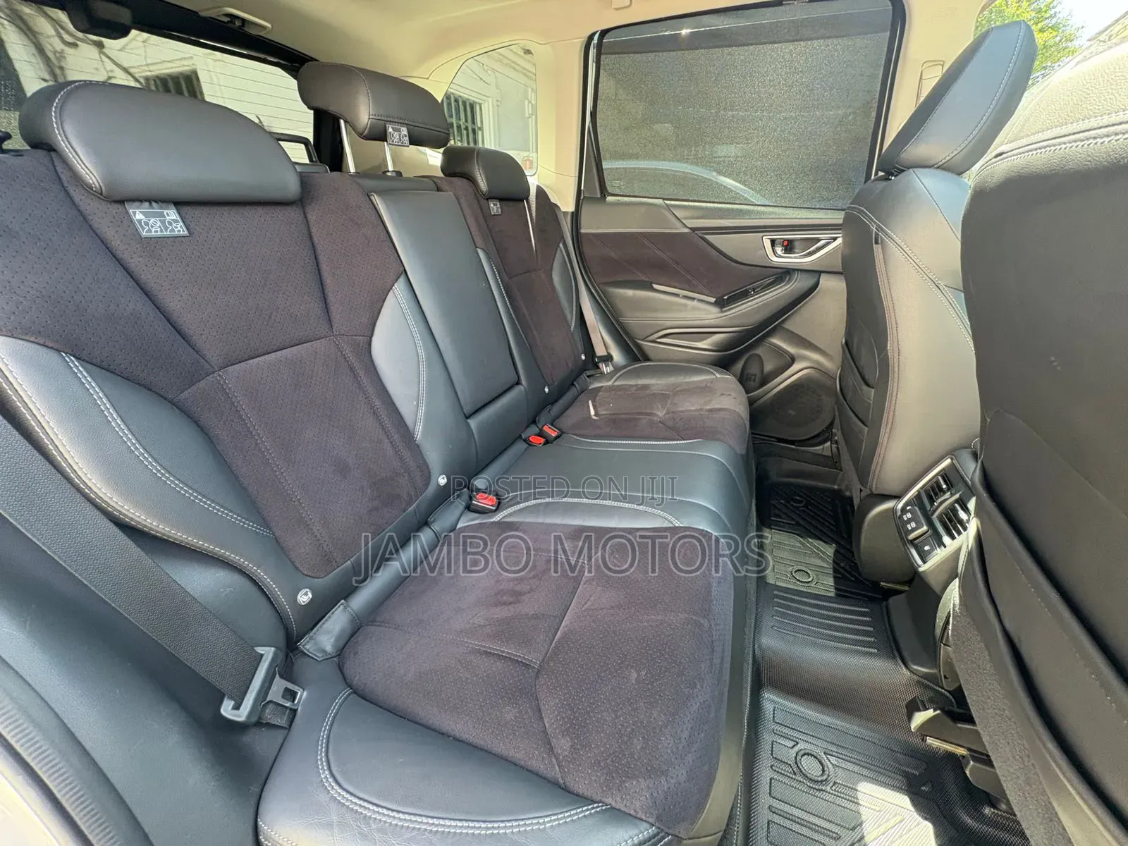 Subaru Forester Premium 2022 White