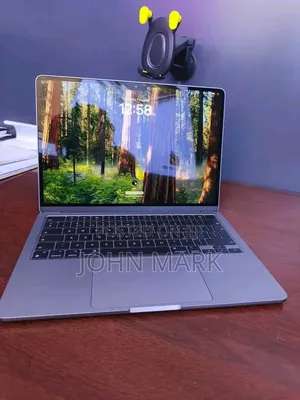 New Laptop Apple MacBook Pro 16GB Intel Core Ultra 7 SSD 512GB