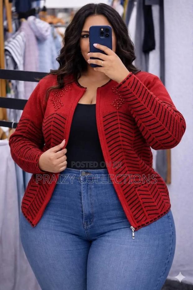 Free Size Turkish Sweater With a Zipper - thumbnail 6