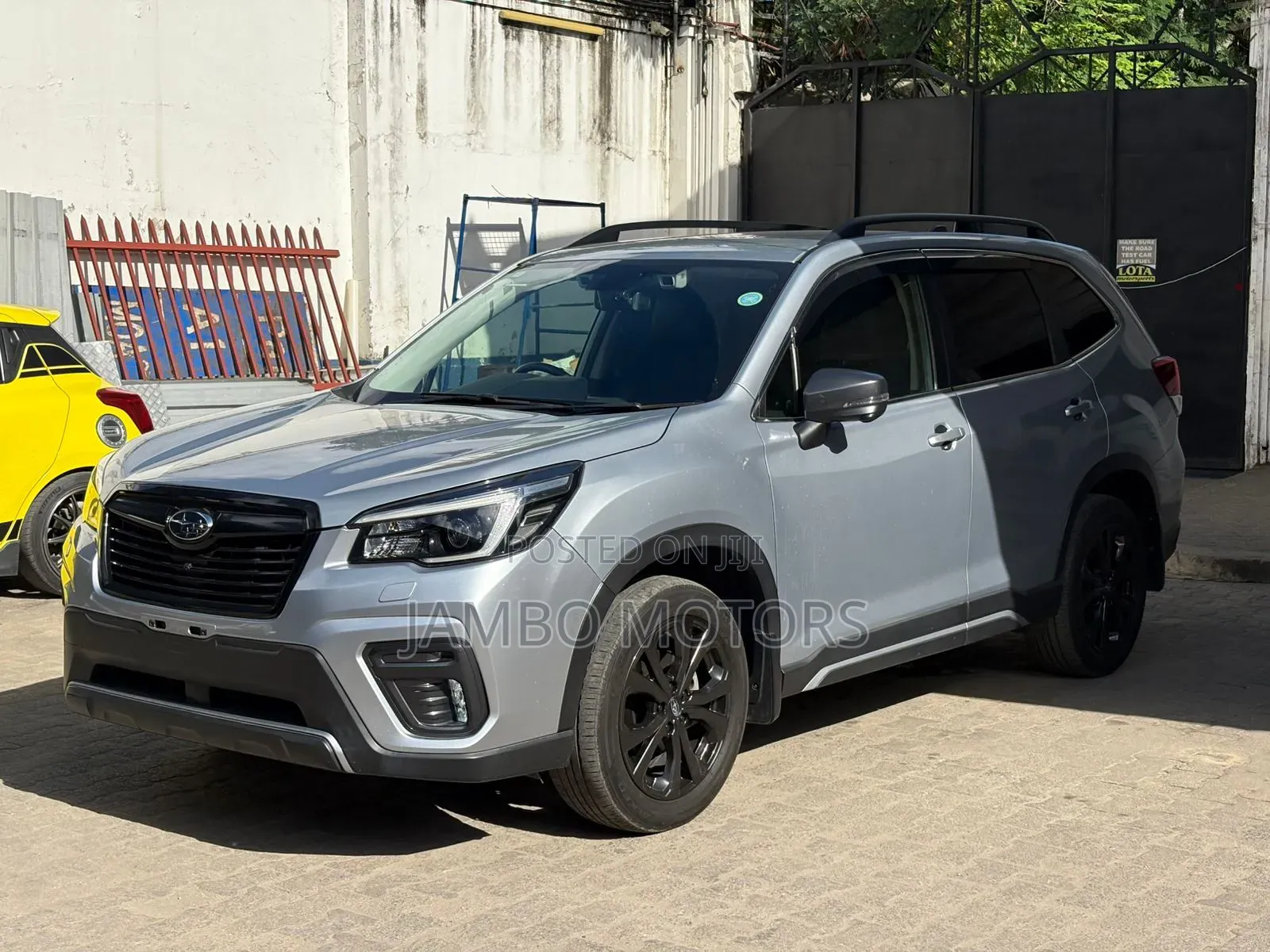 Subaru Forester Premium AWD 2020 Silver
