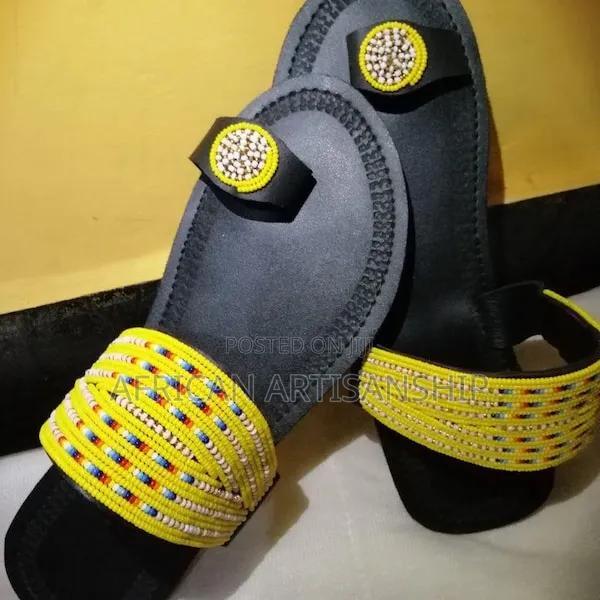Beaded Maasai Sandals Black Edition - thumbnail 5