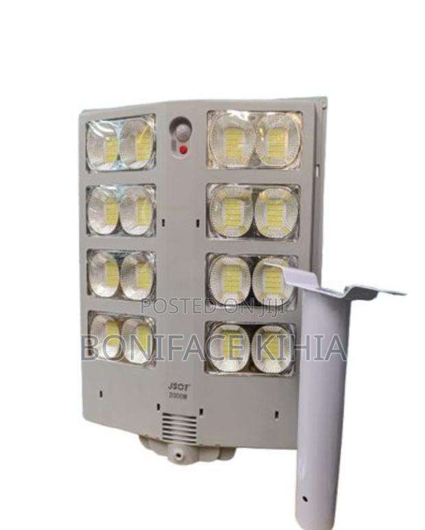 2000w Solar Powered Street Light