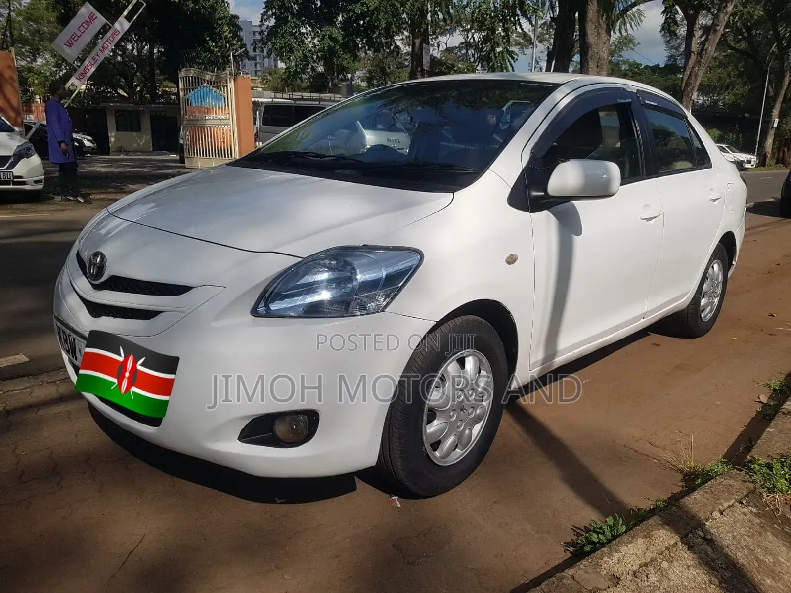 Toyota Belta 2007 White