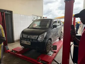Industrial and Garage Use 5tns Four Post Carlift Machine Sunshine