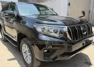 Toyota Land Cruiser Prado 2021 Black