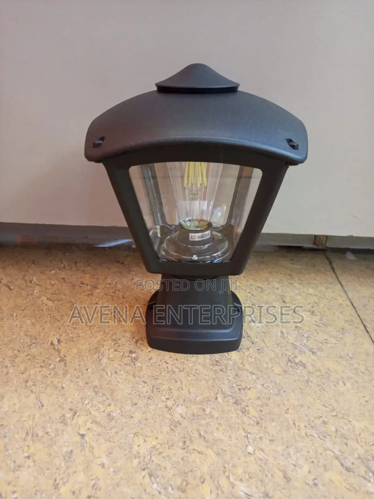 Unique Gate Light