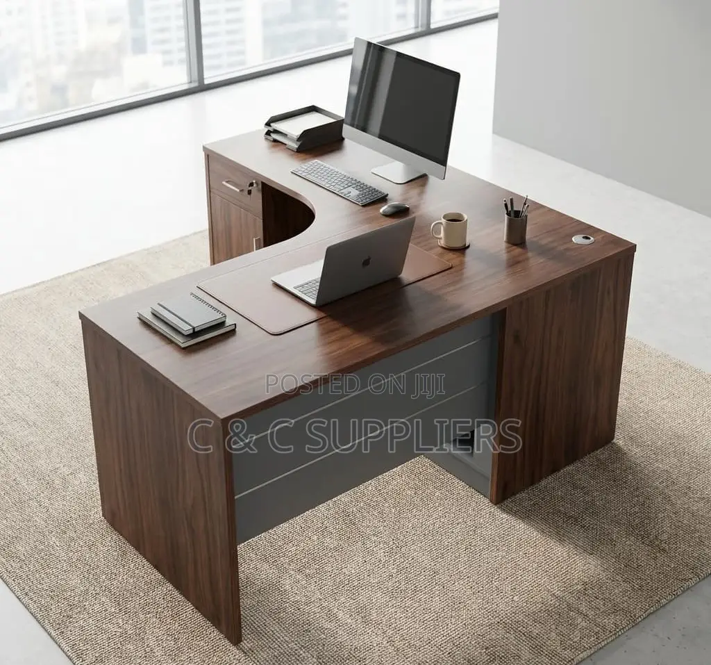 1.6m Curved Office Desk