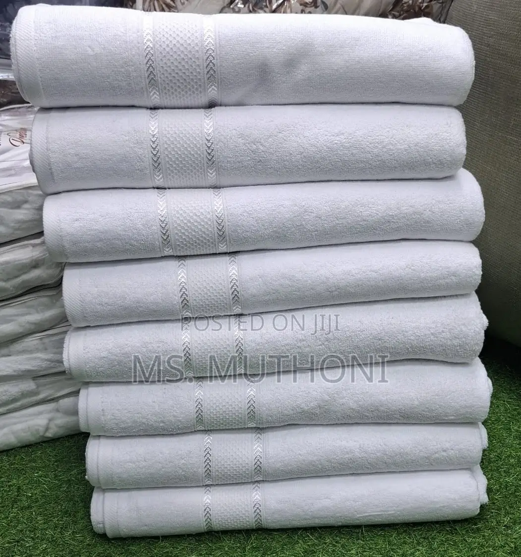  White Large/ Medium Towels
