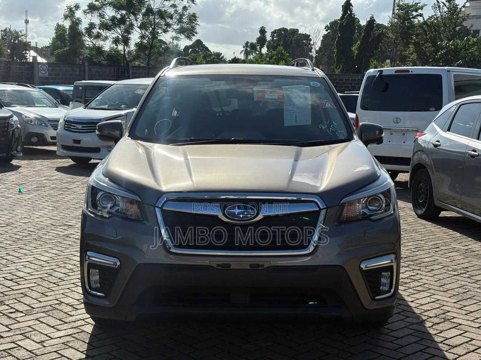 Subaru Forester Premium AWD 2019 Gold
