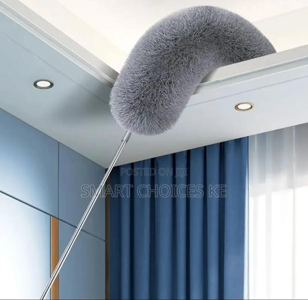 Microfiber Duster Extra Long Telescopic Pole Scratch-Resistant Cover