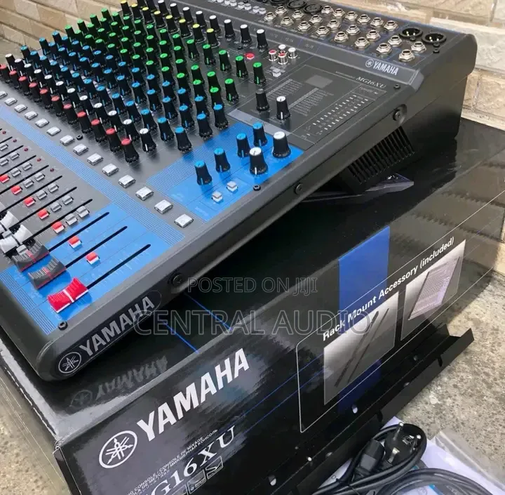 Yamaha Mg 16 Plain Mixer