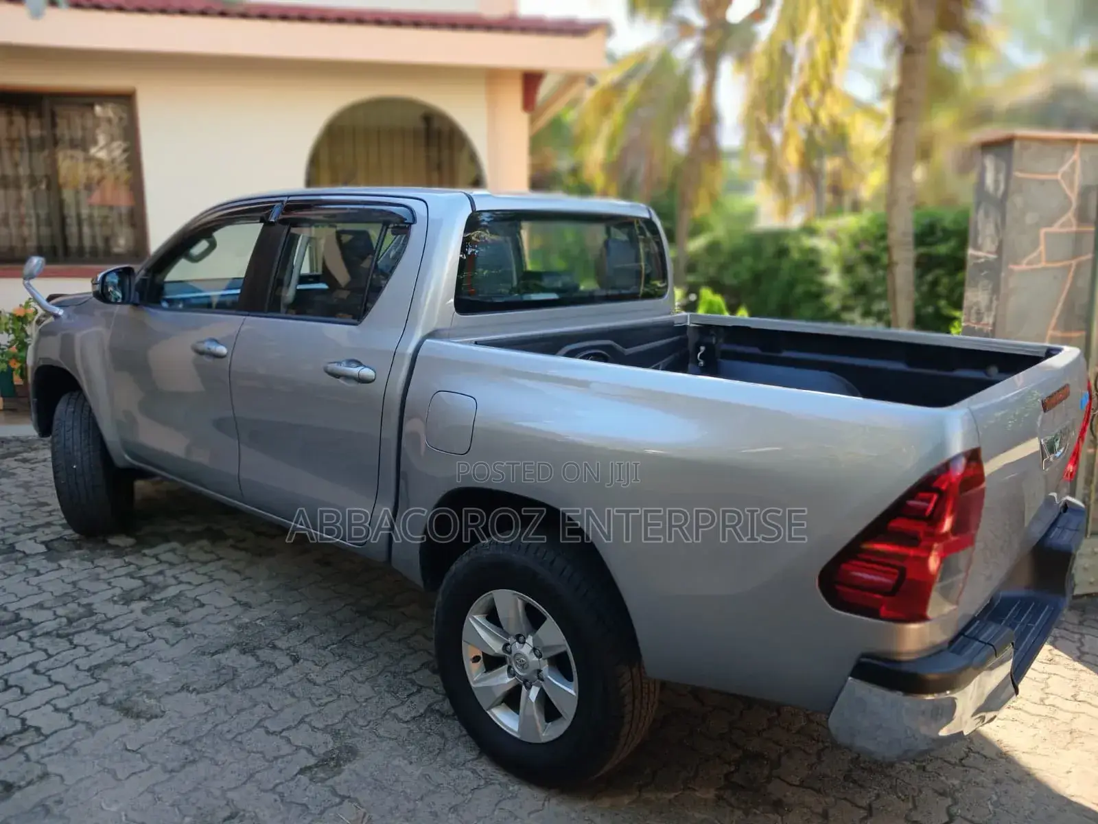 Toyota Hilux 2019 Silver