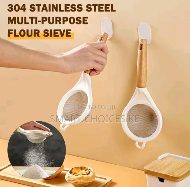 Wooden Handle Stainless Steel Fine Mesh Sieve/Strainer - thumbnail 2