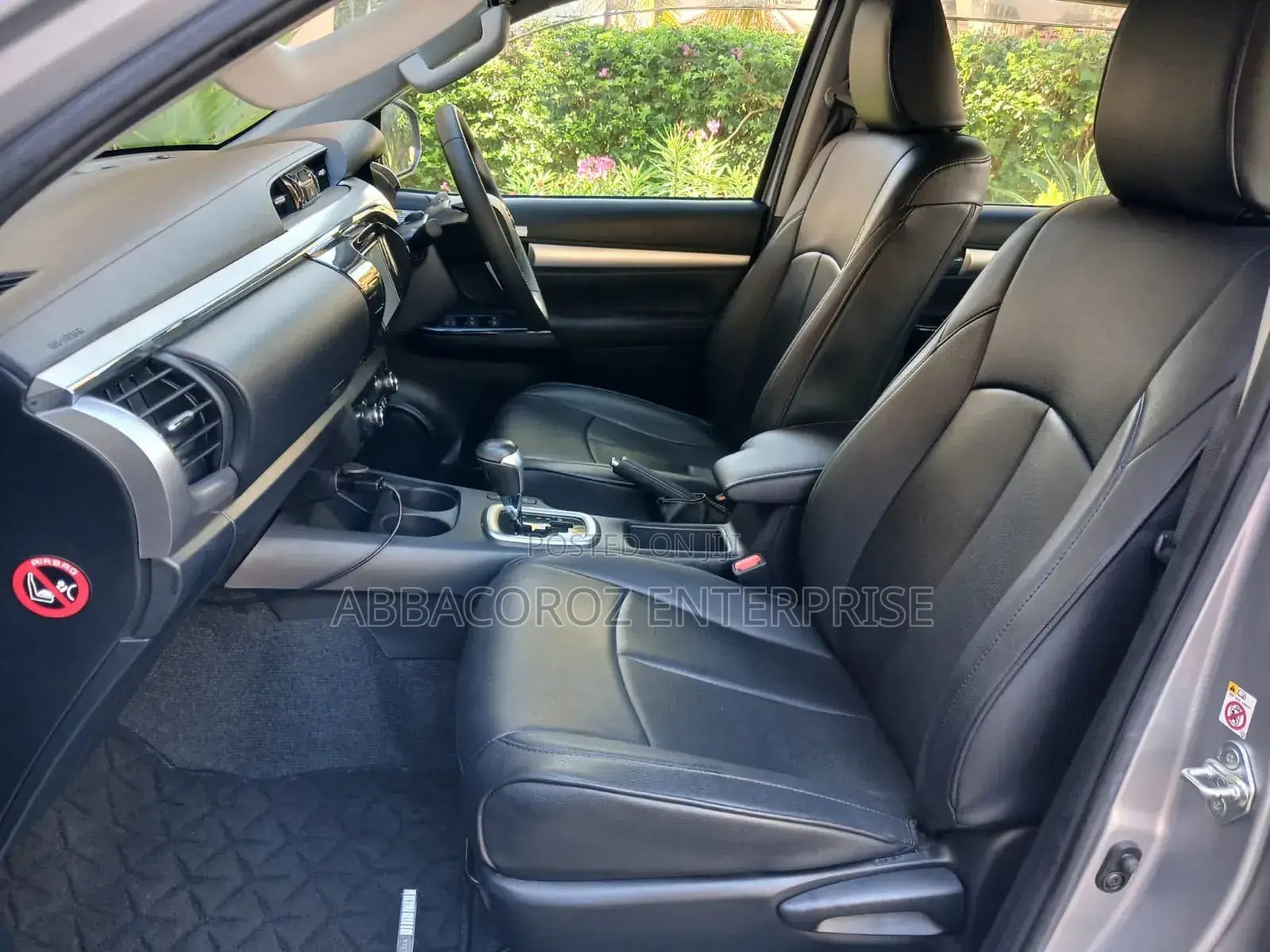 Toyota Hilux 2019 Silver