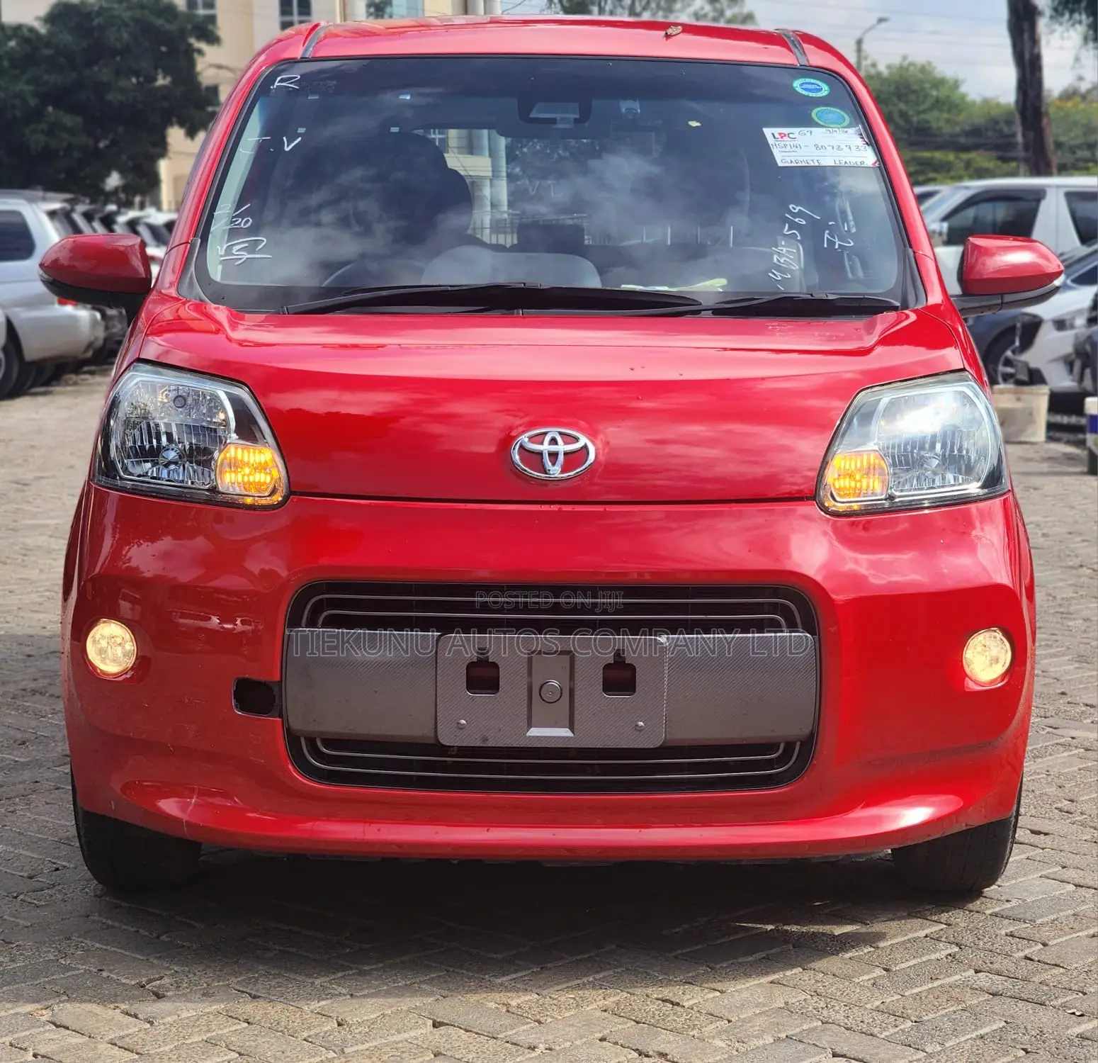 Toyota Porte 1.5 FWD 2019 Red
