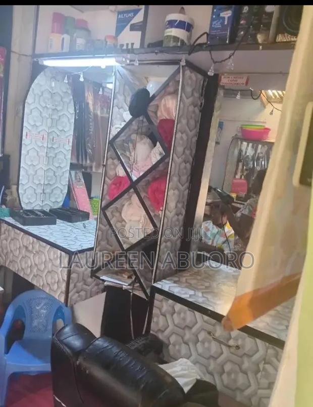 Salon on Sale - thumbnail 7