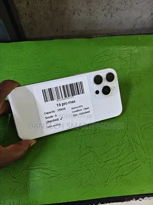 New Apple iPhone 16 Pro Max 256 GB Gold