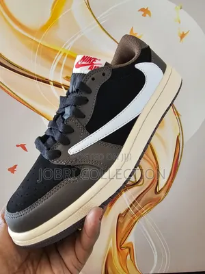 Air Jordan 1 Low Travis Scott Reverse 'Dark Mocha
Sneakers