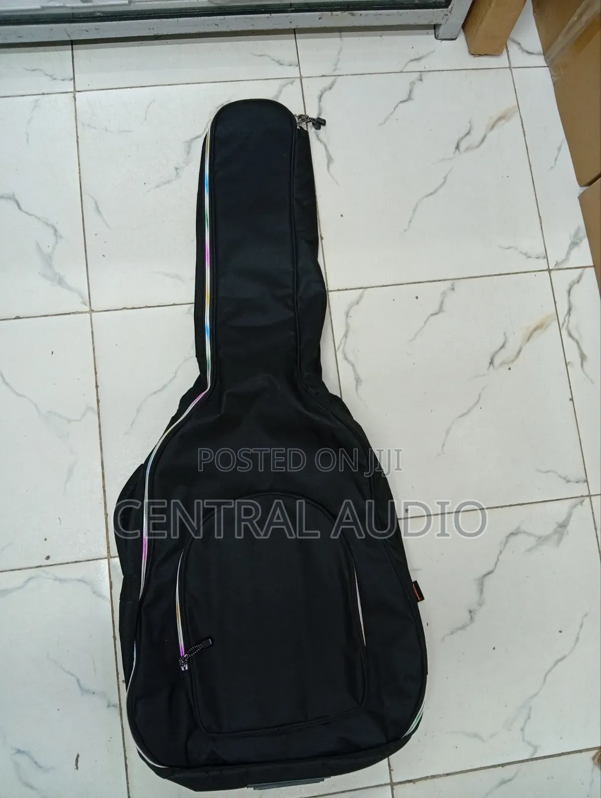 Padded Acoustic Guitar Bag