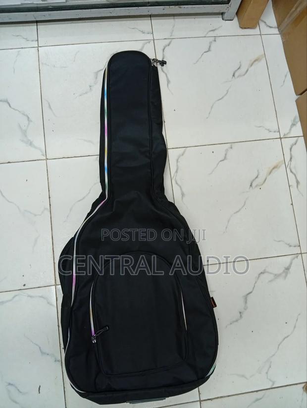 Padded Acoustic Guitar Bag