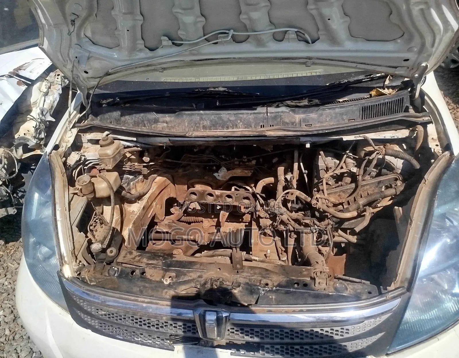 Toyota ISIS 2007 White