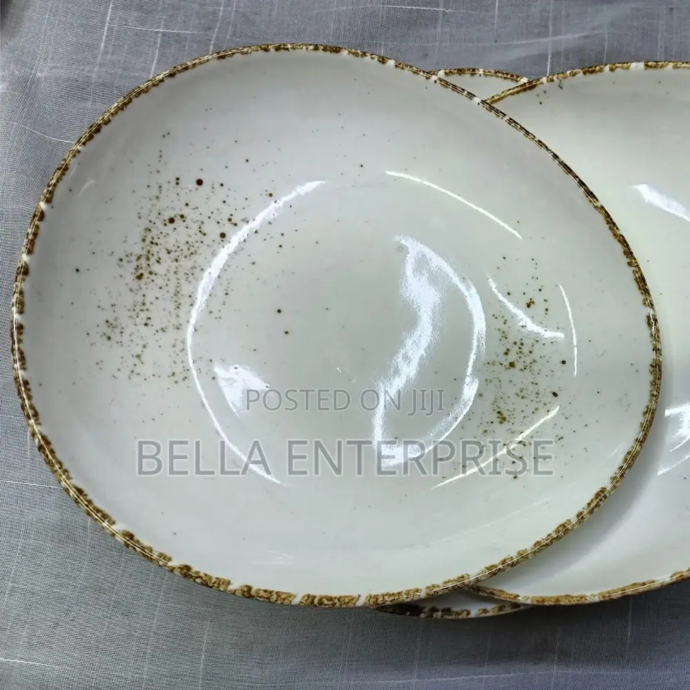 Umbra White Porcelain Coupe Bowl 10.25" / 26cm at 700/-