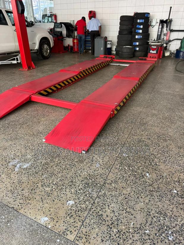High Lifting Capacity (4-5)Tns Big Scissor Carlift Machine Sunshine