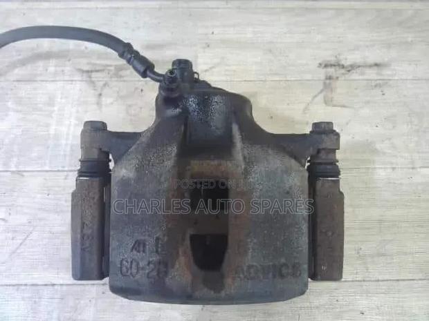 Front Calipers 4-Pistons Mark X,Crown Sport Vehicle
