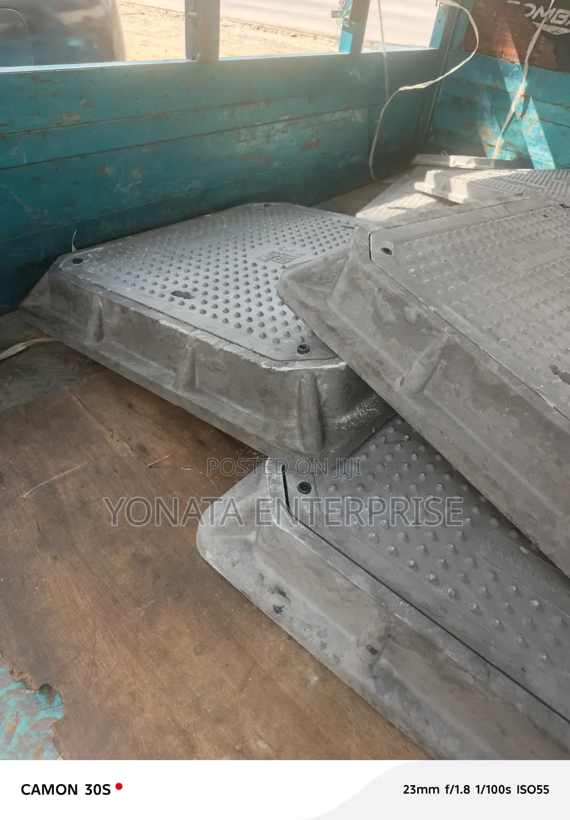 40t Reinforced Fibre Heavy Duty Manhole Cover 600*600 for Roads
