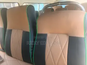 Toyota HiAce 1992 White