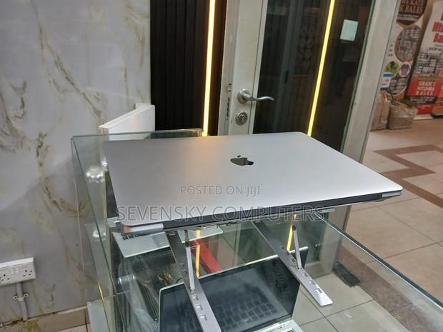 Laptop Apple MacBook Pro 2019 16GB Intel Core i7 SSD 512GB - thumbnail 2